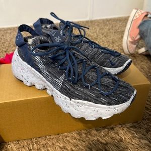 Nike space hippies 04